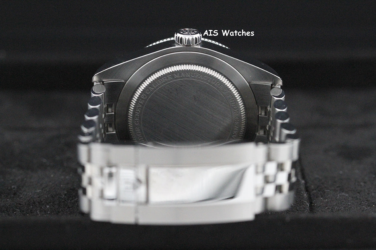 Tudor M7939A1A0RU Black Bay 58 Burgundy Dial SS Jubilee Bracelet B&P