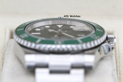Rolex Submariner 116610LV HULK Green Dial and Ceramic Bezel 2016 Box & Paper