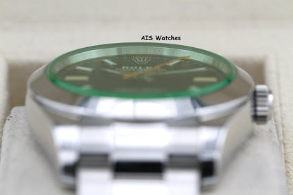 Rolex Milgauss 116400GV Black Dial / Green Crystal 2022 Box & Papers