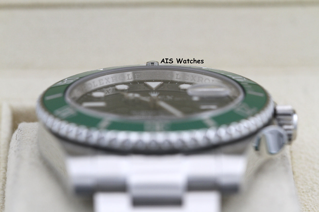 Rolex Submariner 116610LV HULK Green Dial and Ceramic Bezel Box & RSC Card 2022
