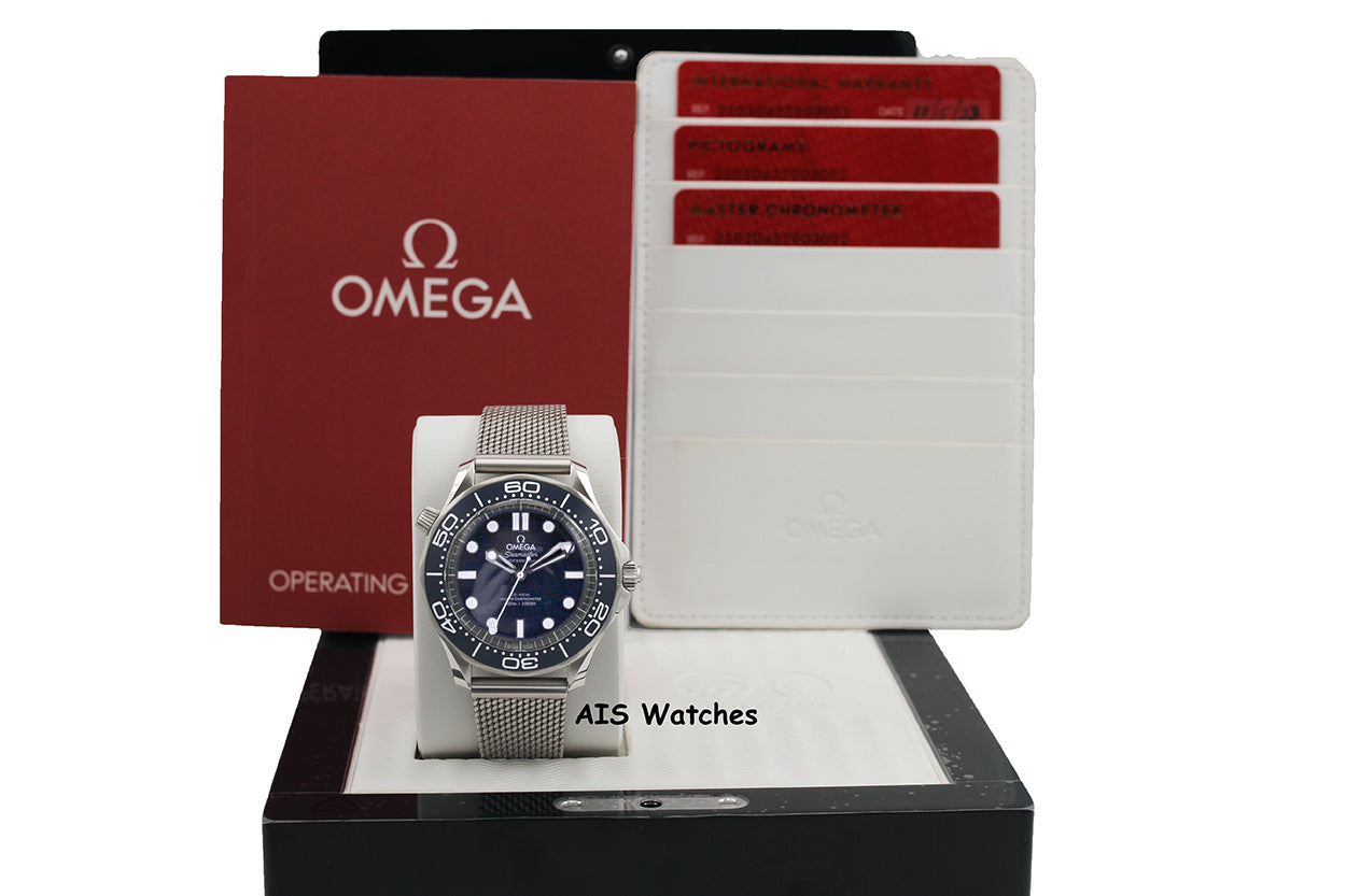 Omega Seamaster 300 Diver 007 James Bond 60th 210.30.42.20.03.002 42MM B&P