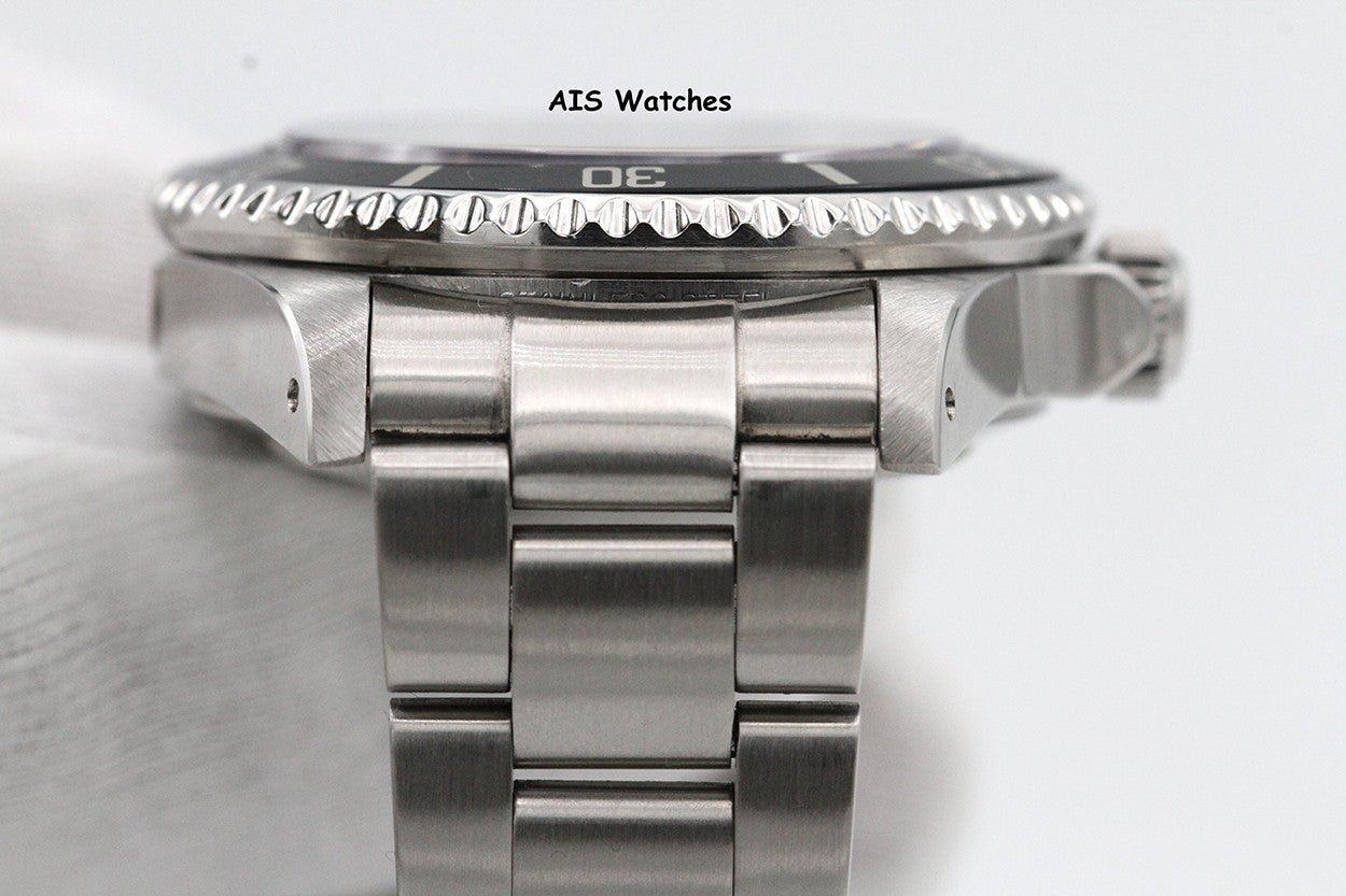 Rolex Sea Dweller 16660 TRIPLE 6 SD 8.3 Million Serial