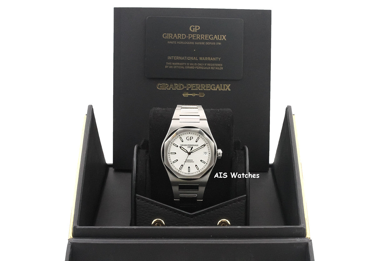 Girard-Perregaux Laureato 81010-11-131-11A White Dial 42MM Box & Paper