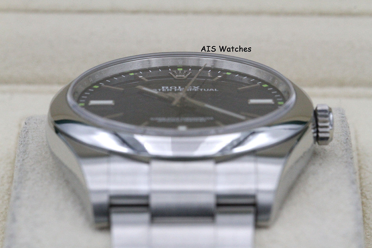 Rolex 114300 Oyster Perpetual 39MM Blue Dial 2018 Box & Paper