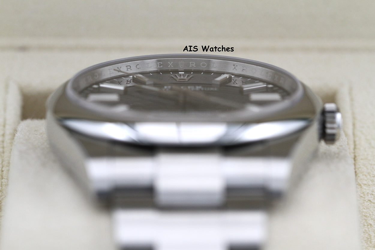 Rolex 124300 Oyster Perpetual 41 MM Blue Dial 2023 Box & Papers