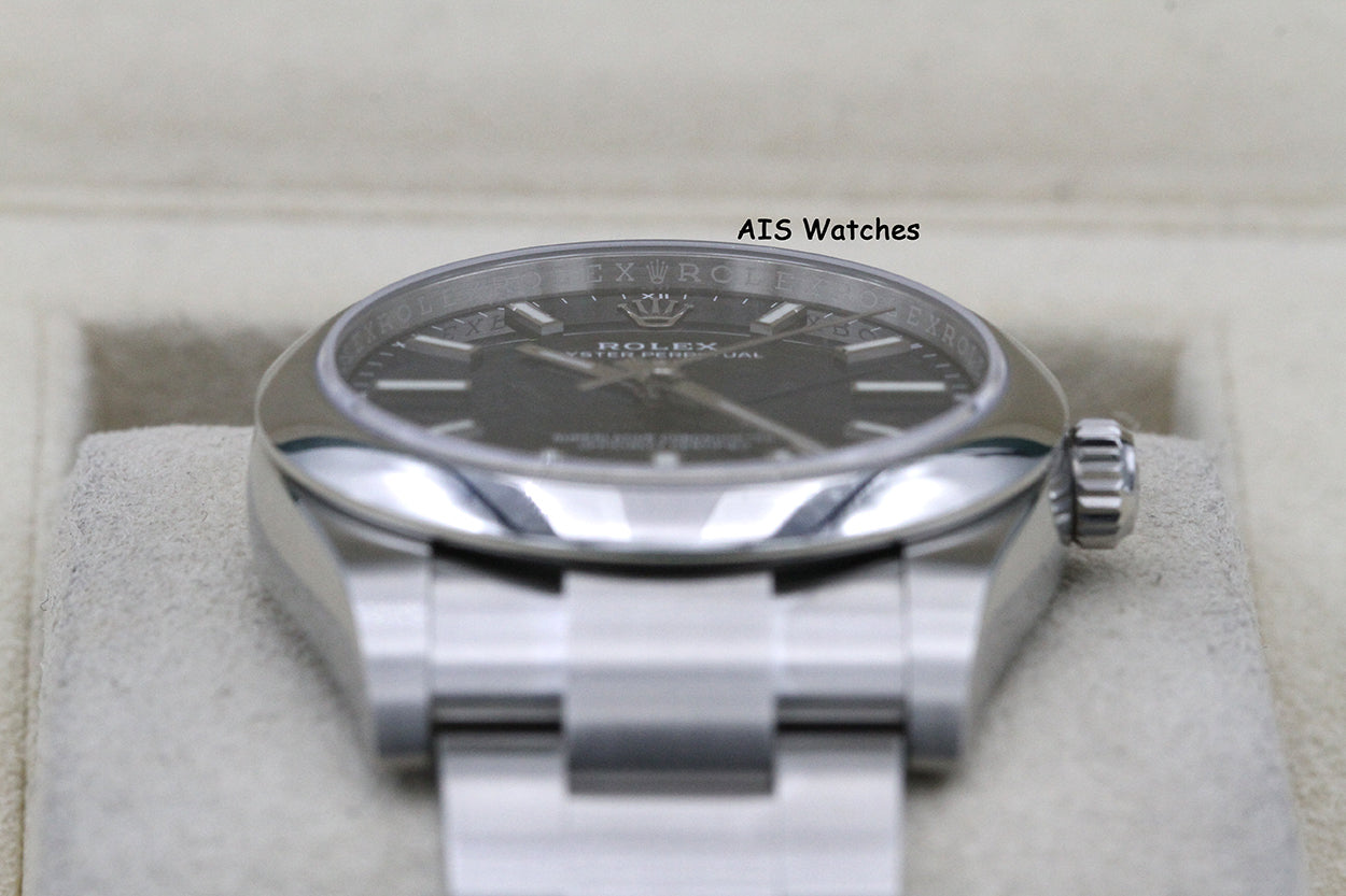 Rolex 124200 Oyster Perpetual 34 MM Blue Dial 2021 Box & Papers
