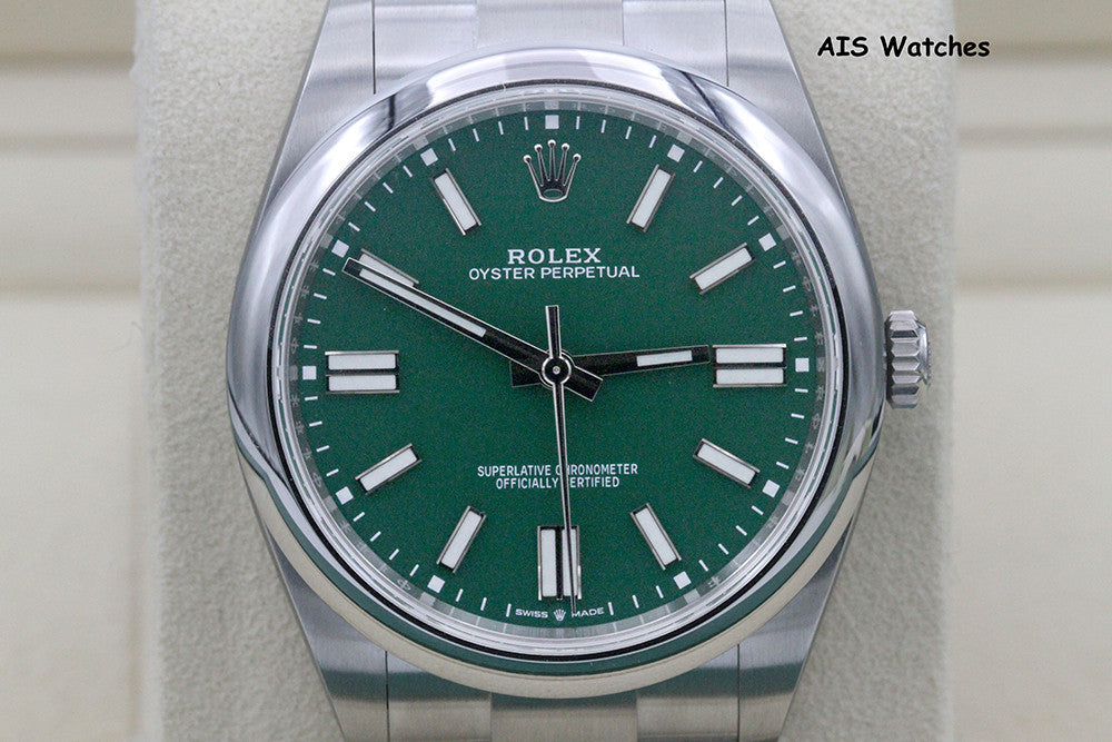 BNIB Rolex 124300 Oyster Perpetual 41MM Green Dial Box & Papers