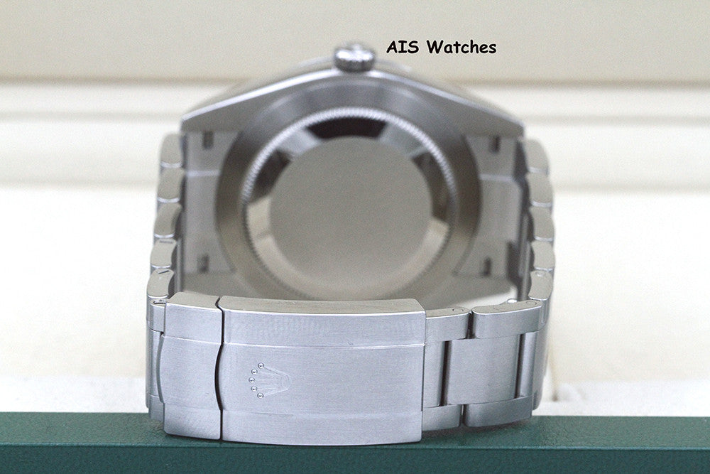 BNIB Rolex 124300 Oyster Perpetual 41MM Green Dial Box & Papers