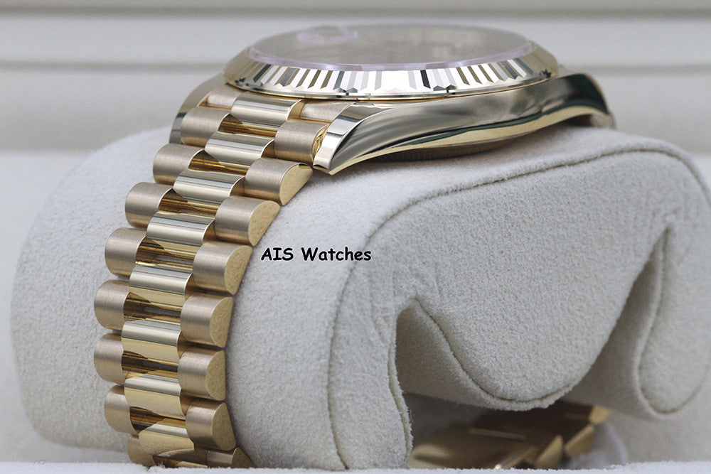 BNIB Rolex 228238 DayDate 40MM DD40 Yellow Gold Champagne Roman Dial