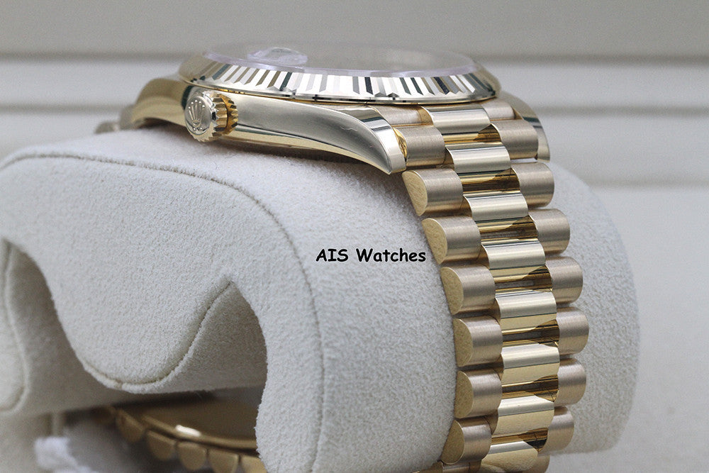 BNIB Rolex 228238 DayDate 40MM DD40 Yellow Gold Silver Roman Dial