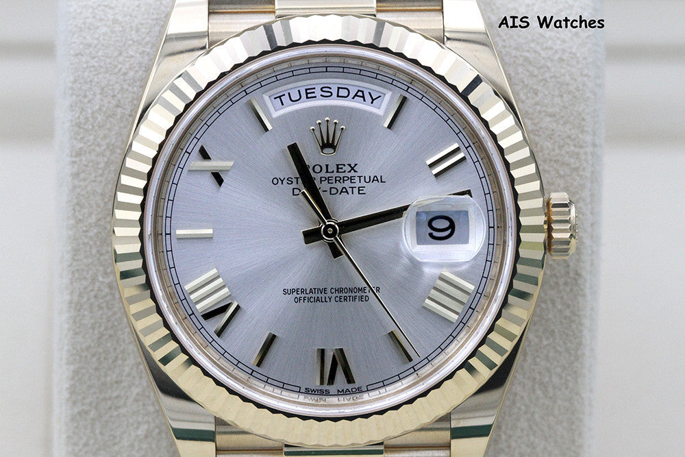 BNIB Rolex 228238 DayDate 40MM DD40 Yellow Gold Silver Roman Dial