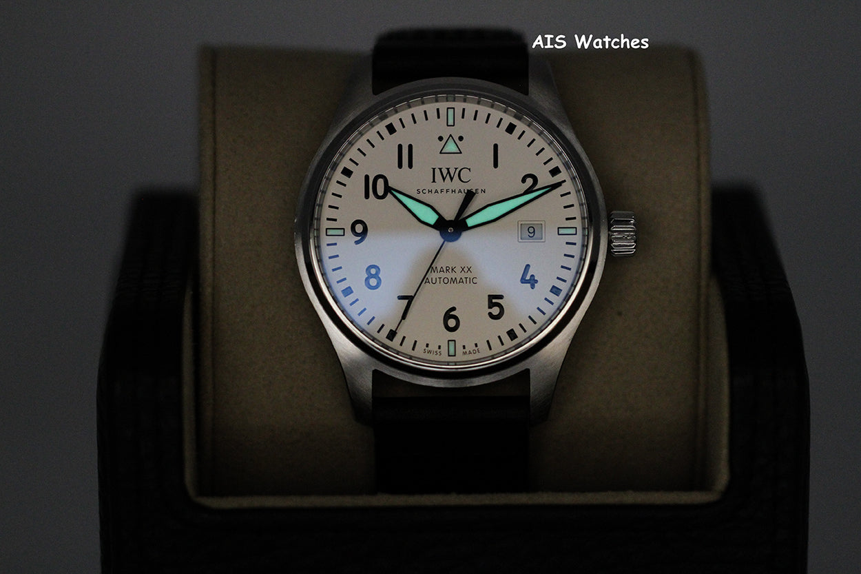 IWC Schaffhausen IW328207 Pilot 40MM White Dial 2023 B&P