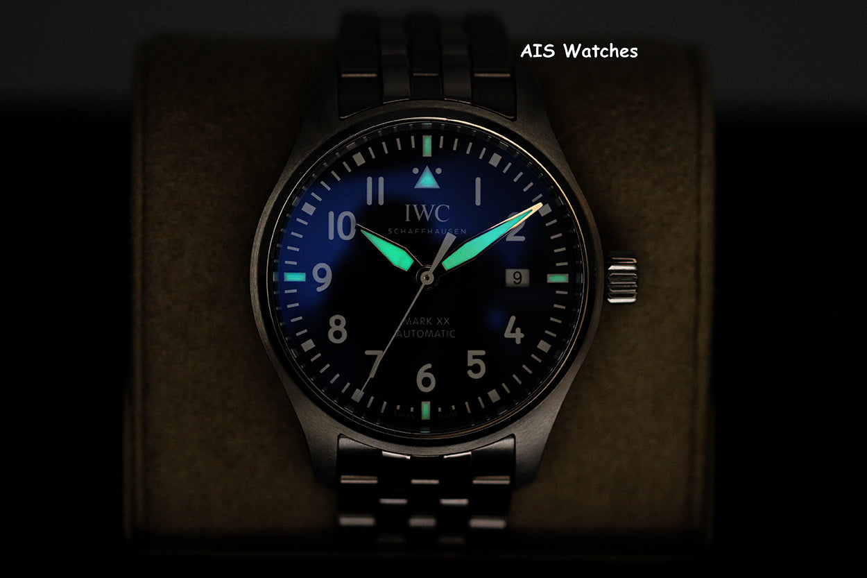 IWC Schaffhausen IW328204 Pilot's Watch Mark XX 40MM Blue Dial SS Bracelet 2025 B&P