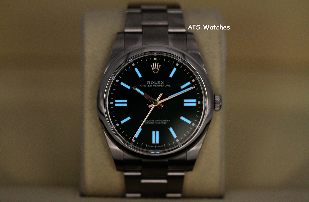 Rolex 124300 Oyster Perpetual 41 MM Green Dial 2023 Box & Papers