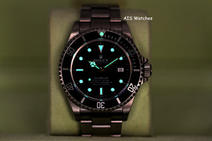 Rolex Sea Dweller 16600 SD Z Serial 40MM No Hole Case / SEL B&P