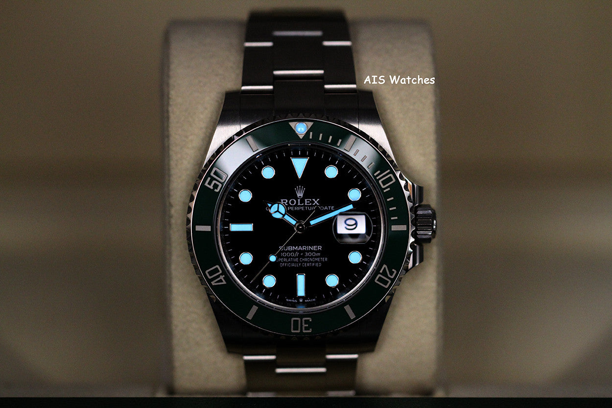 Rolex Submariner Date Ceramic Green Bezel 126610LV 41MM 2023 Box&Paper