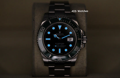 Rolex Submariner 116610LV HULK Green Dial and Ceramic Bezel 2016 Box & Paper