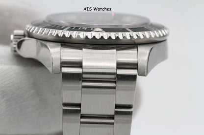 Rolex Sea Dweller 16600 SD Z Serial 40MM No Hole Case / SEL B&P