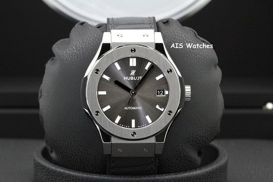 BNIB Hublot Classic Fusion Titanium 565.NX.7071.RX Racing Grey Rhodium Dial 38MM