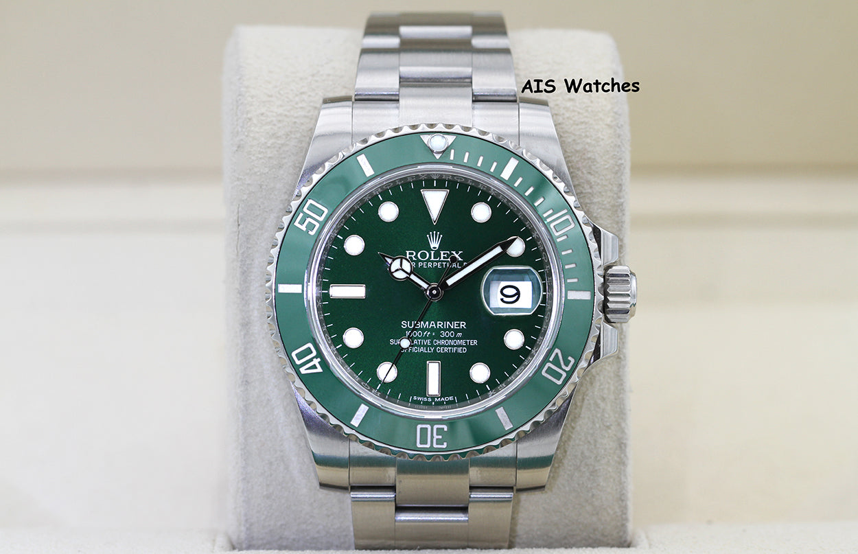 Rolex Submariner 116610LV HULK Green Dial and Ceramic Bezel 2016 Box & Paper
