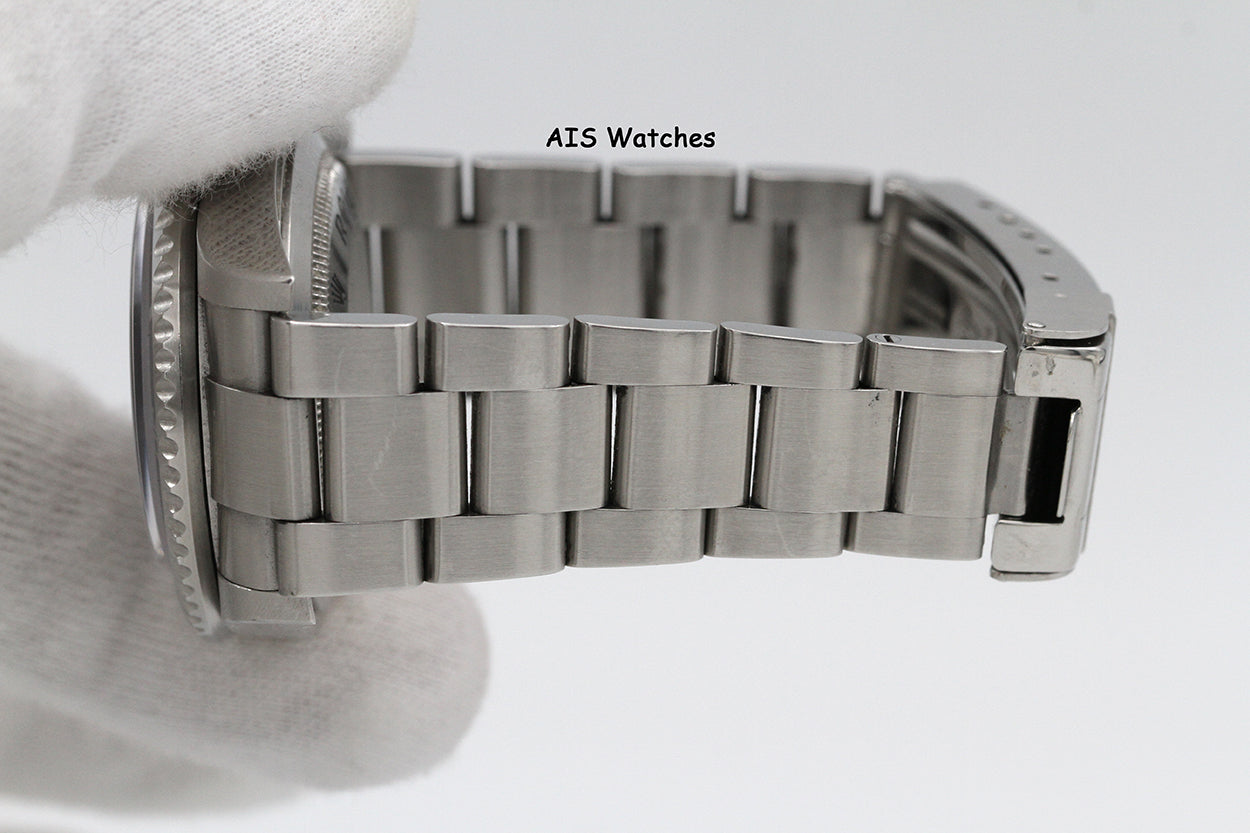 Rolex Sea Dweller 16600 SD Z Serial 40MM No Hole Case / SEL B&P