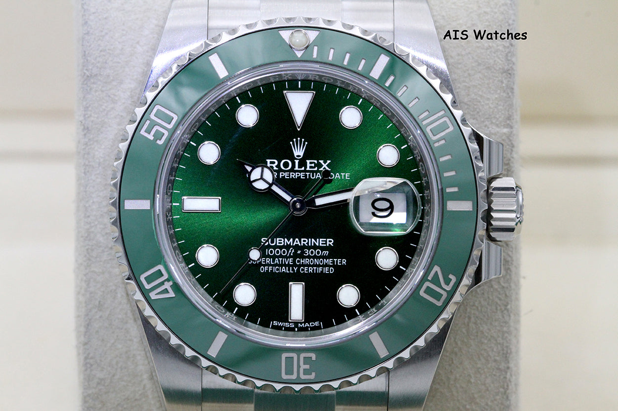 Rolex Submariner 116610LV HULK Green Dial and Ceramic Bezel 2018 Box & Paper