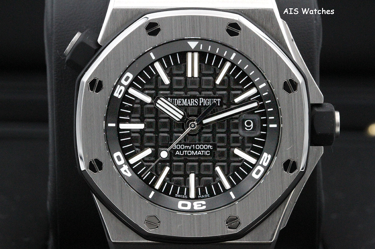 Audemars Piguet 15710ST Royal Oak Offshore Diver Black Dial 42MM Box & Papers