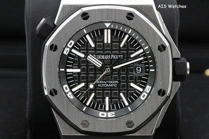Audemars Piguet 15710ST Royal Oak Offshore Diver Black Dial 42MM Box & Papers