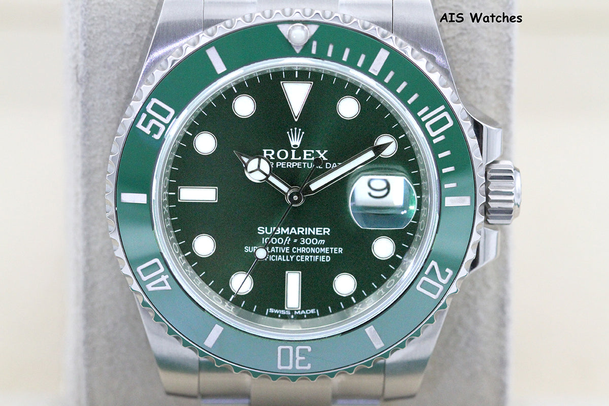 Rolex Submariner 116610LV HULK Green Dial and Ceramic Bezel 2016 Box & Paper