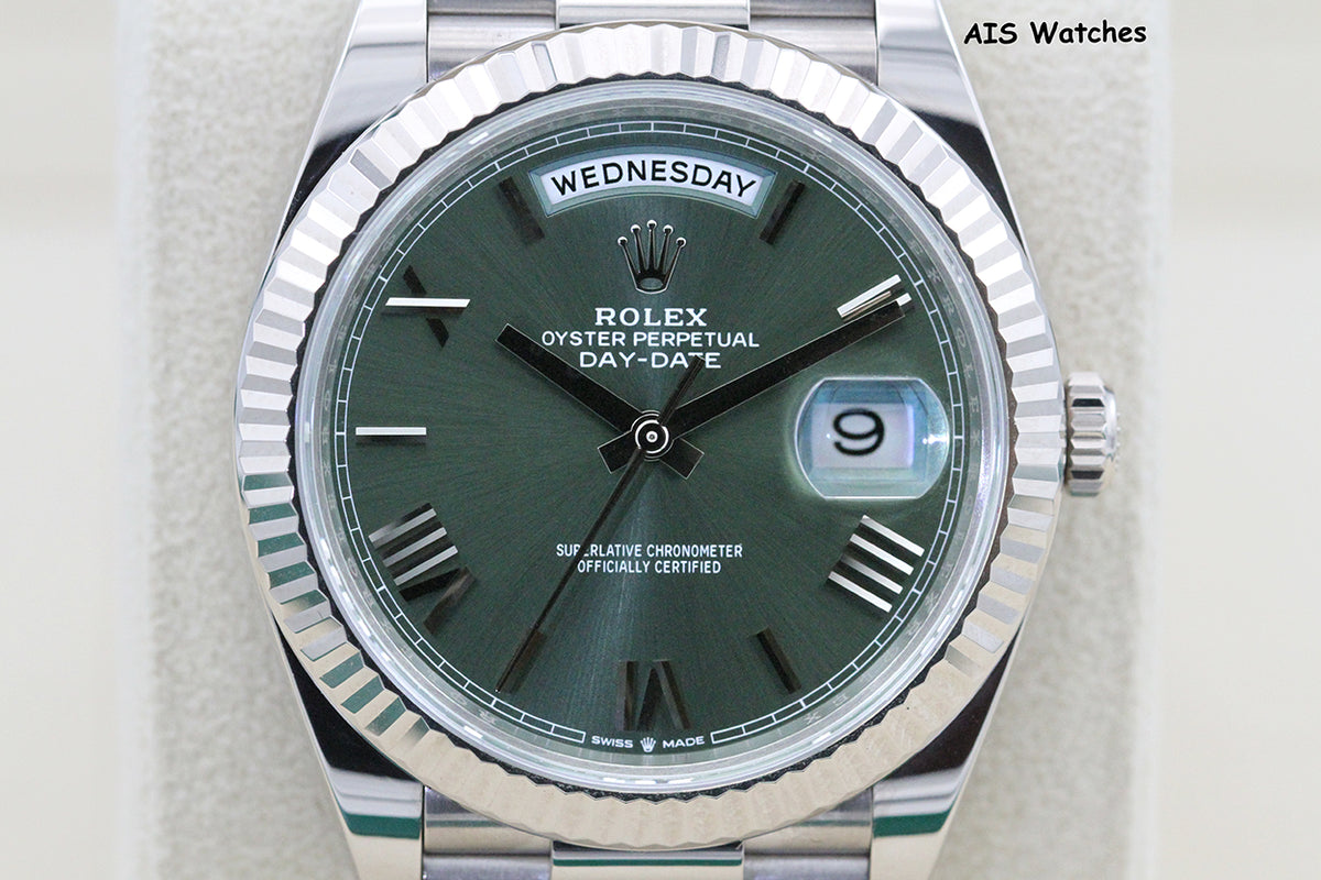 Rolex 228239 DayDate 40MM DD40 18K White Gold Olive Green Roman Dial B&P
