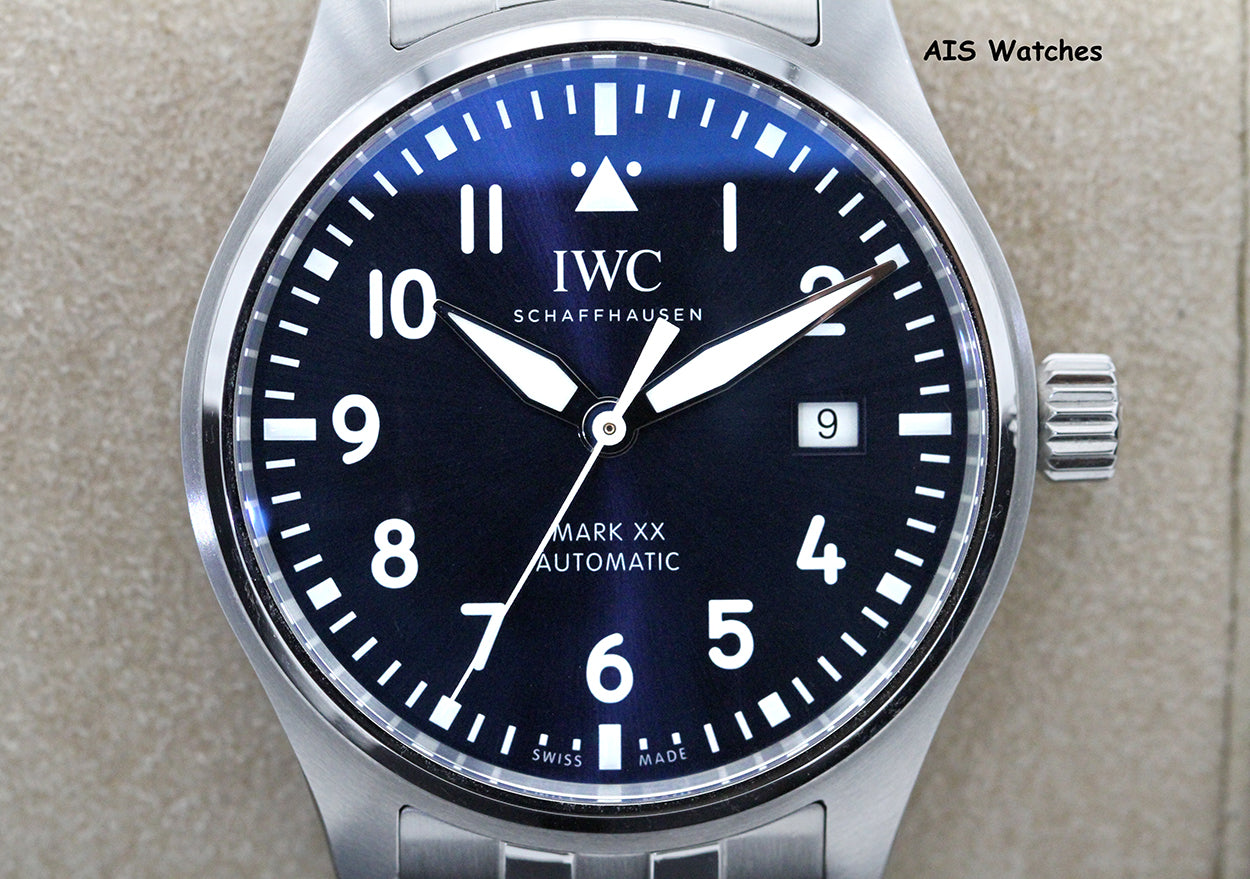 IWC Schaffhausen IW328204 Pilot's Watch Mark XX 40MM Blue Dial SS Bracelet 2025 B&P