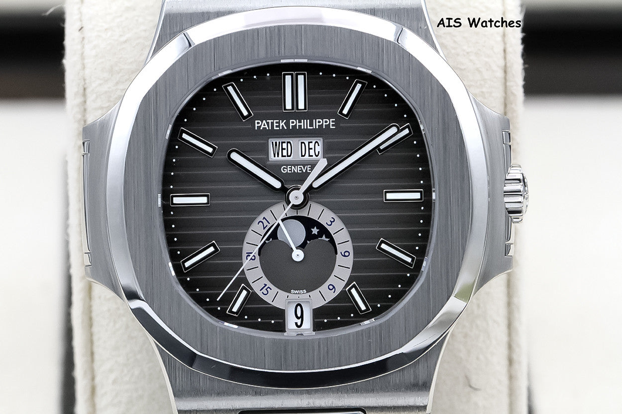 Patek Philippe Nautilus 5726/1a Annual Calendar 40.50MM SS 2017 B&P