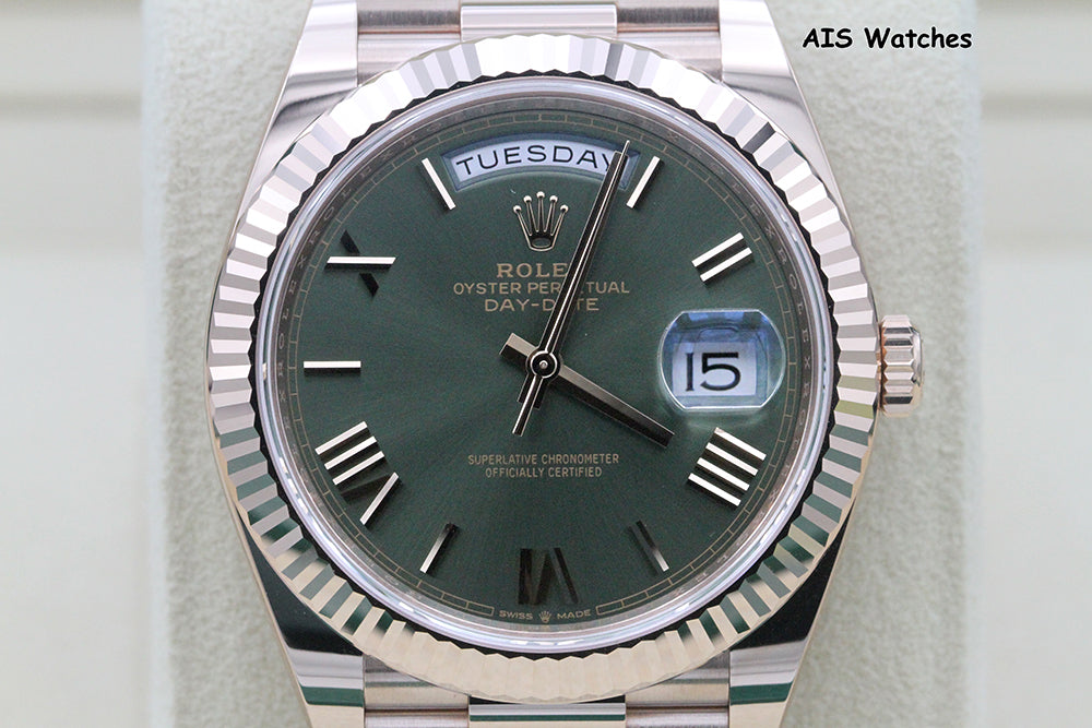 BNIB Rolex 228235 DayDate 40MM DD40 Rose Gold Olive Green Roman Dial B&P