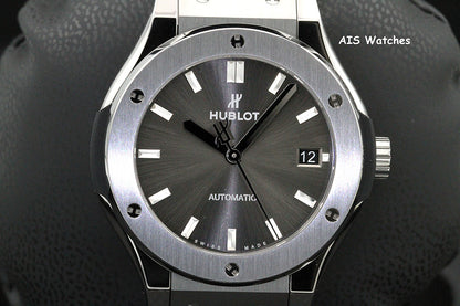 BNIB Hublot Classic Fusion Titanium 565.NX.7071.RX Racing Grey Rhodium Dial 38MM
