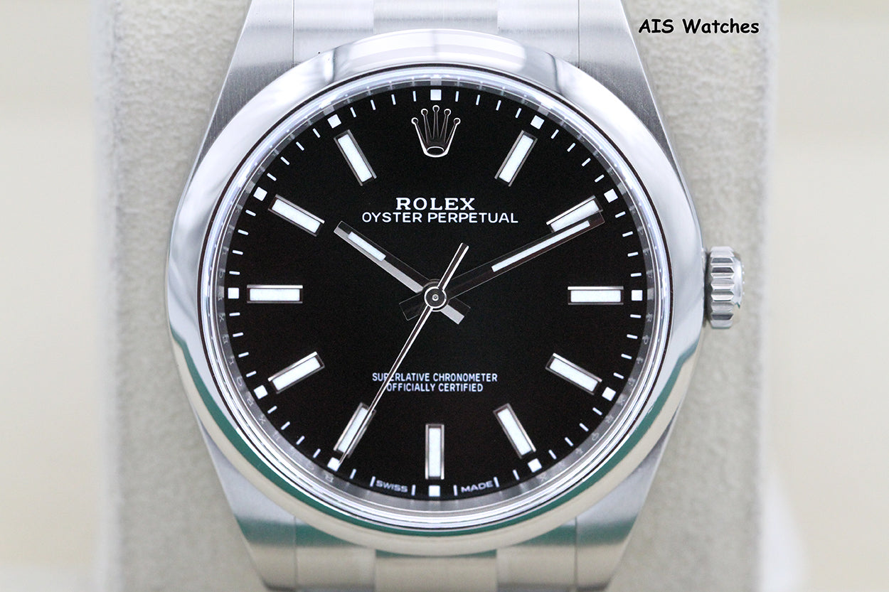Rolex 114300 Oyster Perpetual 39MM Black Dial 2019 Box & Papers