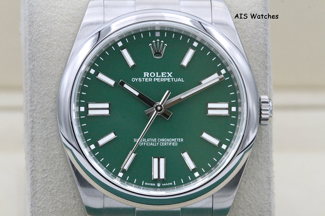 Rolex 124300 Oyster Perpetual 41 MM Green Dial 2022 Box & Papers