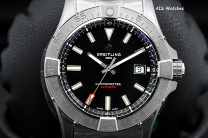 BNIB Breitling Avenger Automatic A17328101B1A1 Black Dial Bracelet SS 42MM B&P
