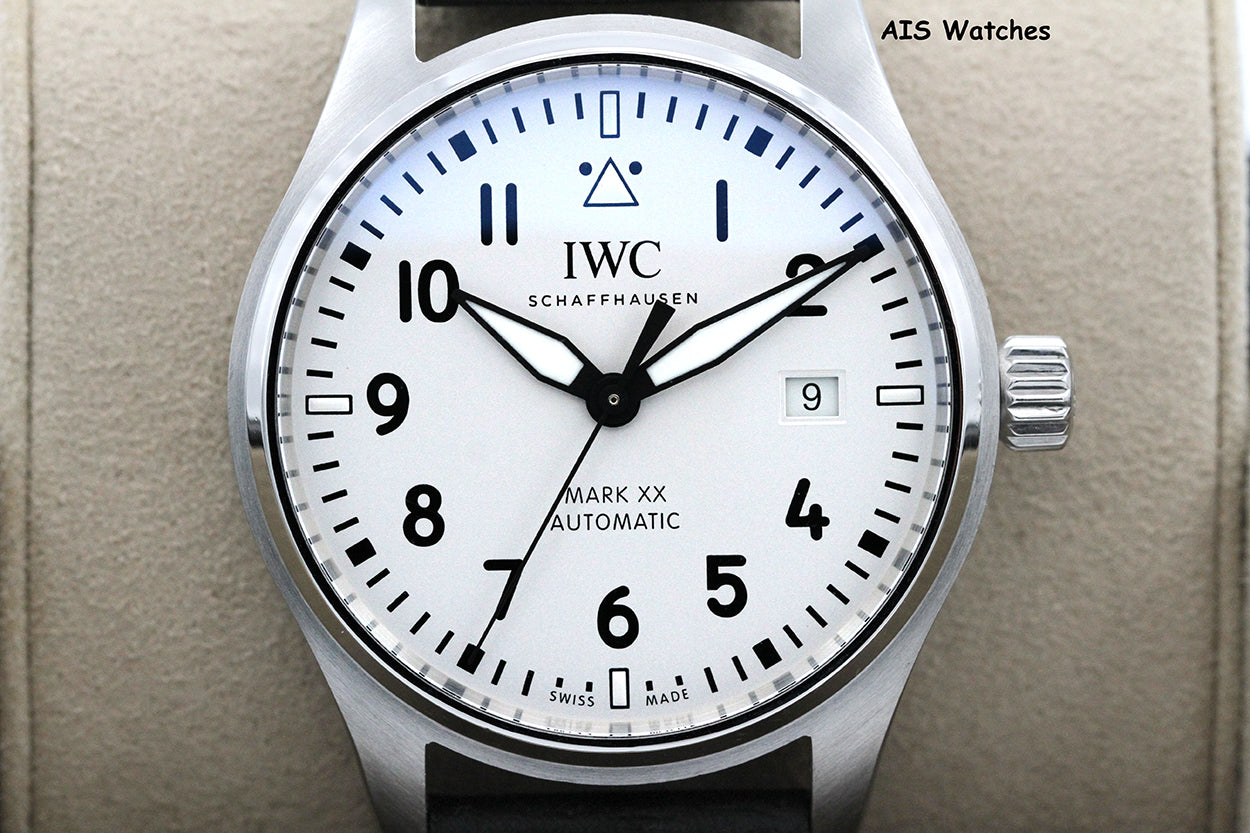 IWC Schaffhausen IW328207 Pilot 40MM White Dial 2023 B&P