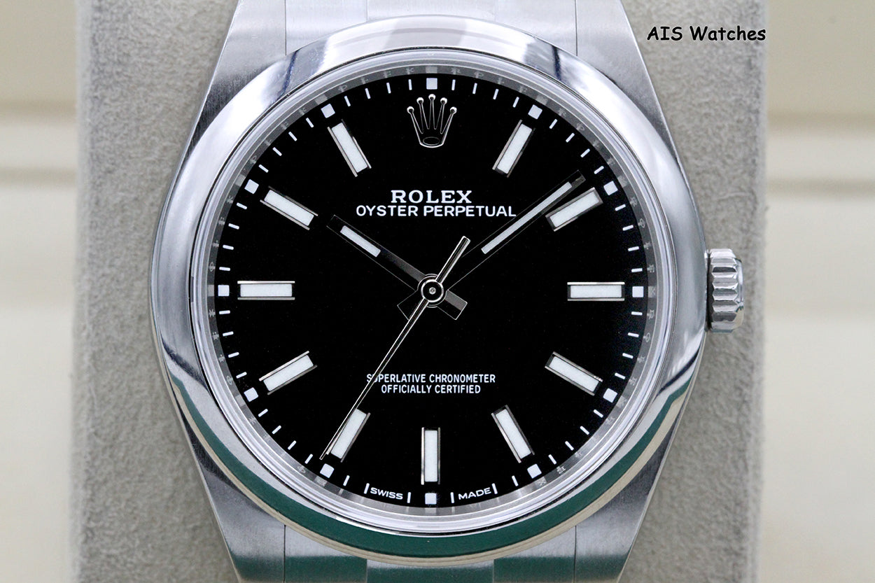 Rolex 114300 Oyster Perpetual 39MM Black Dial 2018 Box & Papers
