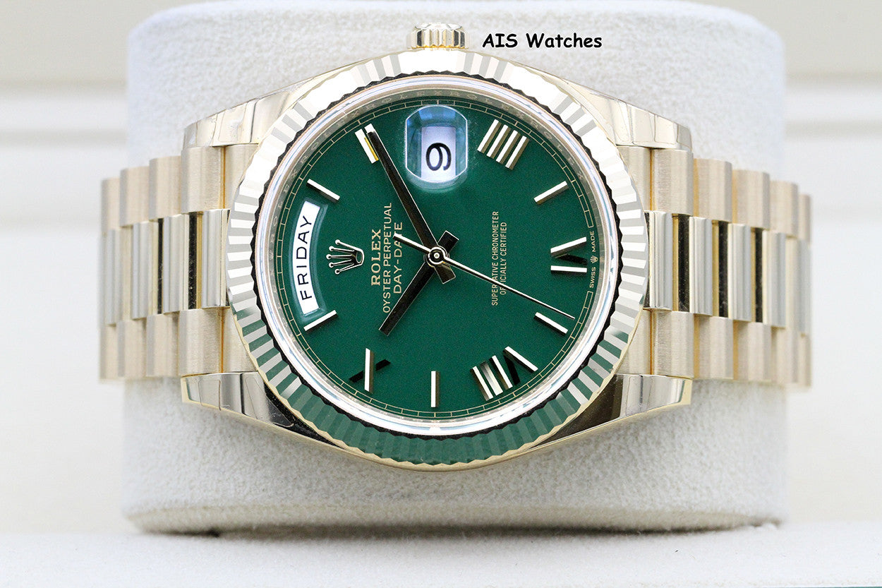 BNIB Rolex 228238 DayDate 40MM DD40 Yellow Gold Green Roman Dial B&P