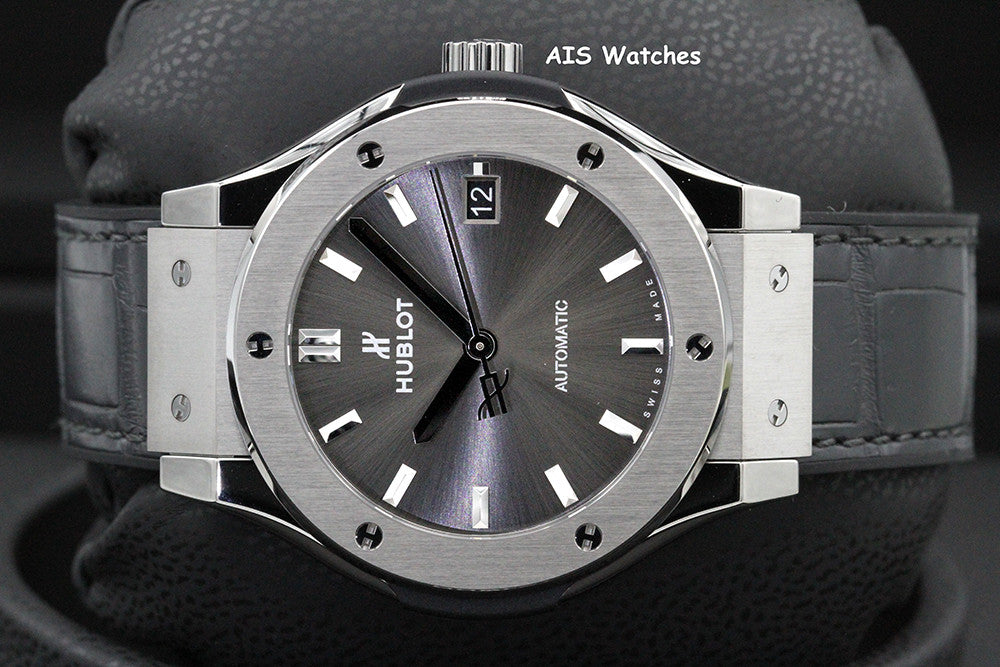 BNIB Hublot Classic Fusion Titanium 565.NX.7071.RX Racing Grey Rhodium Dial 38MM