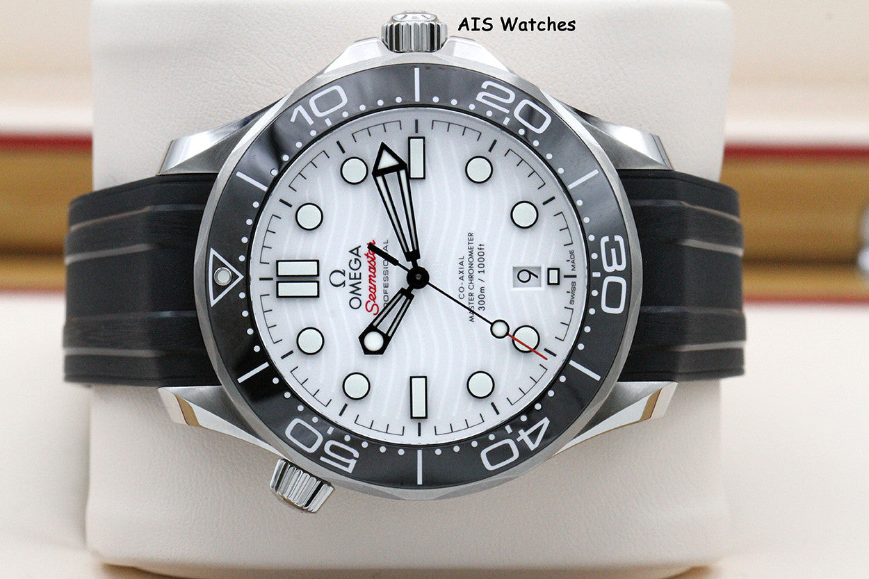 BNIB Omega Seamaster 300M 42MM Diver White Wave Dial 210.32.42.20.04.001 Box & Papers