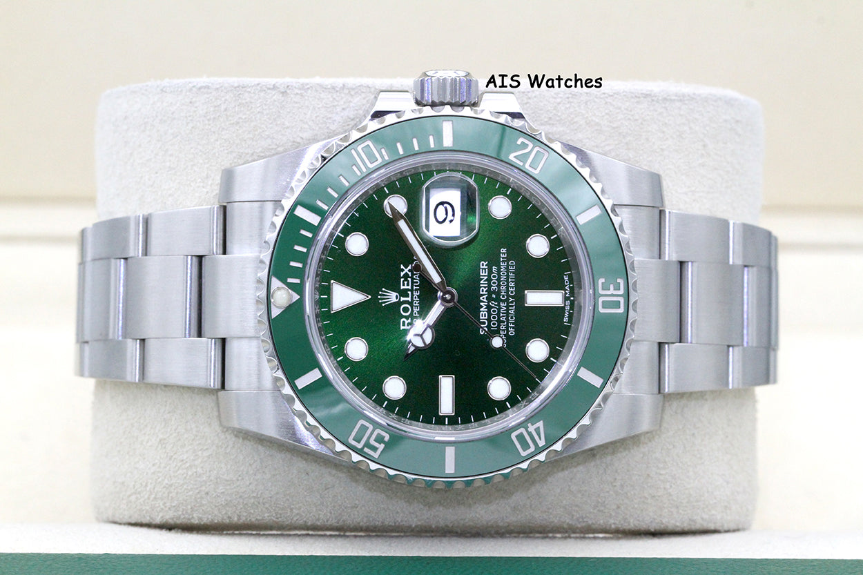 Rolex Submariner 116610LV HULK Green Dial and Ceramic Bezel 2018 Box & Paper