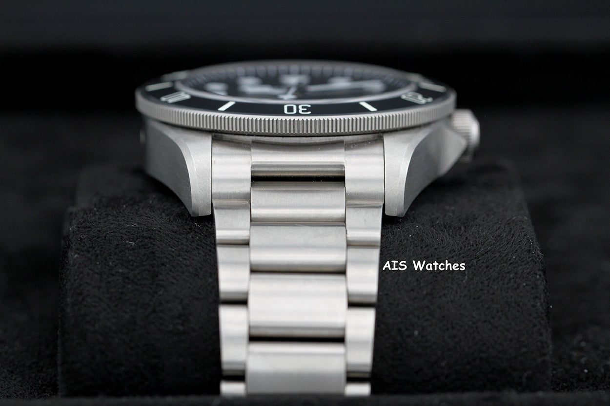 Tudor Pelagos 25600TN Black Dial Titanium Box & Papers