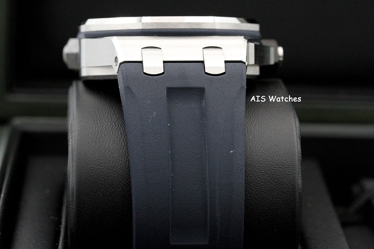 Audemars Piguet 15720ST Royal Oak Offshore Diver Blue Dial 42MM Box & Papers