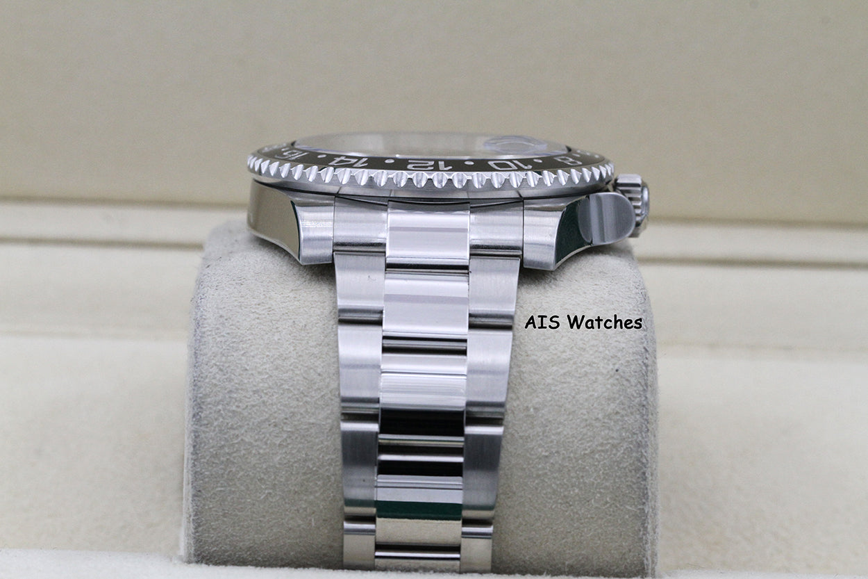 Rolex 116710LN GMT Master II Black Ceramic Insert 2017 Box & Paper