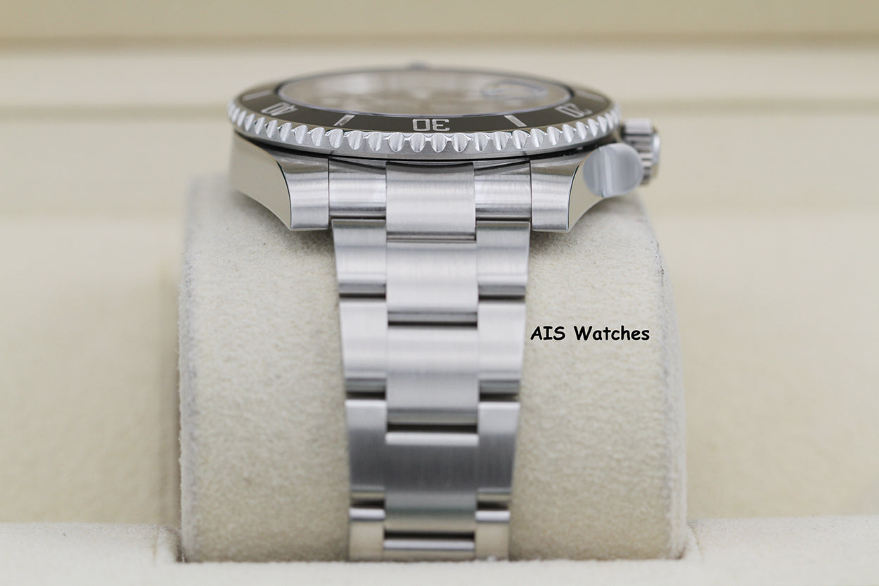 Rolex 116610LN Submariner Date 40MM Black Ceramic Bezel 2018 Box & Papers