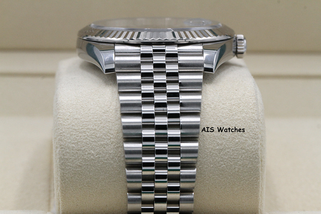 Rolex Datejust 41MM 126334 Blue Stick Dial Jubilee 2020 Box & Papers