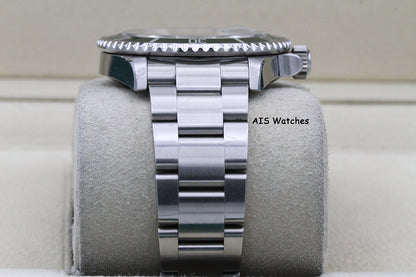 Rolex Submariner 16610LV 50th Anniversary Kermit Z Serial RSC/ Box & Papers