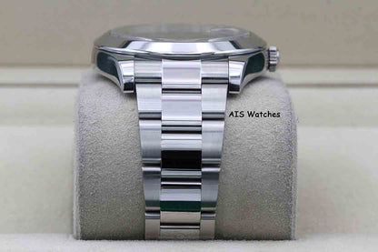 Rolex Datejust II 41MM 116300 Black Roman Dial Stainless Steel Box & Papers